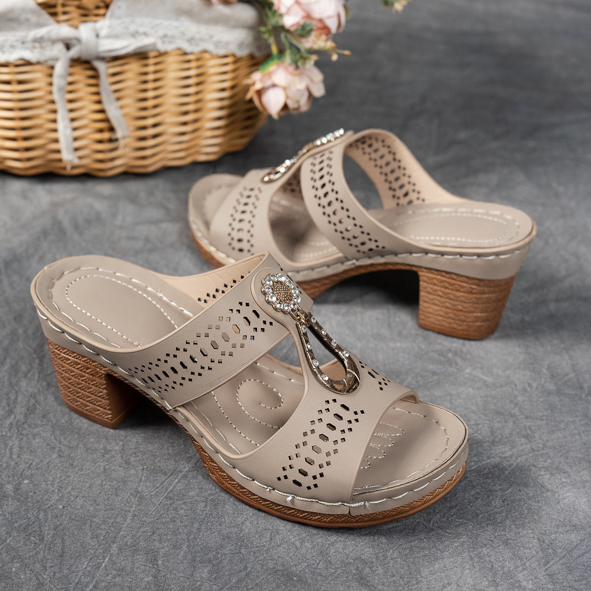 Isabella™ | Sandalias ortopédicas cómodas de tacón alto
