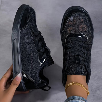 Daniella | Zapatillas con encaje floral