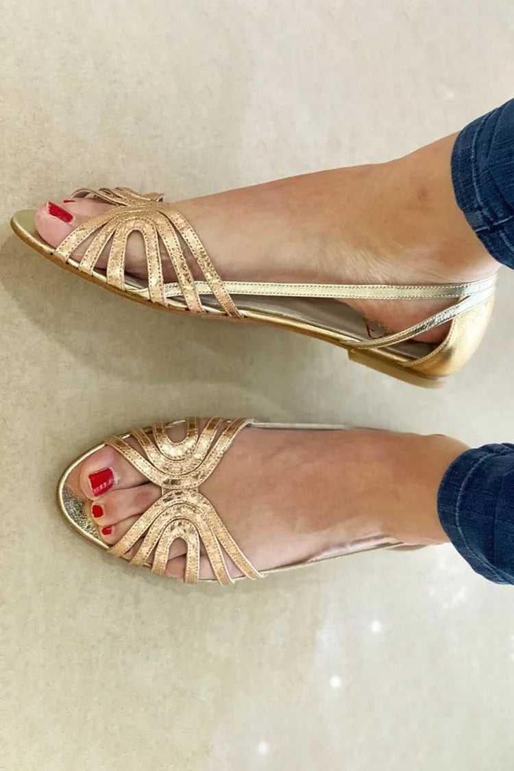 Sandalias con punta abierta y  brillo metálico