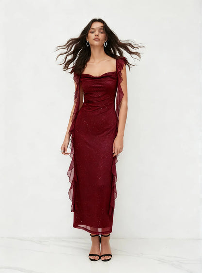 Vestido largo con cuello vuelto y volantes