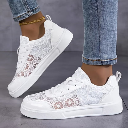 Daniella | Zapatillas con encaje floral