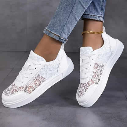 Daniella | Zapatillas con encaje floral