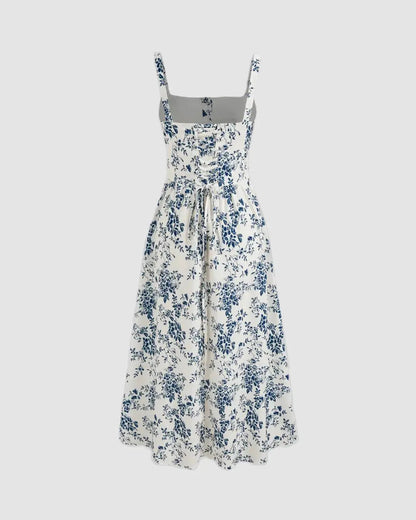 Vestido floral de acampanado con cuello cuadrado