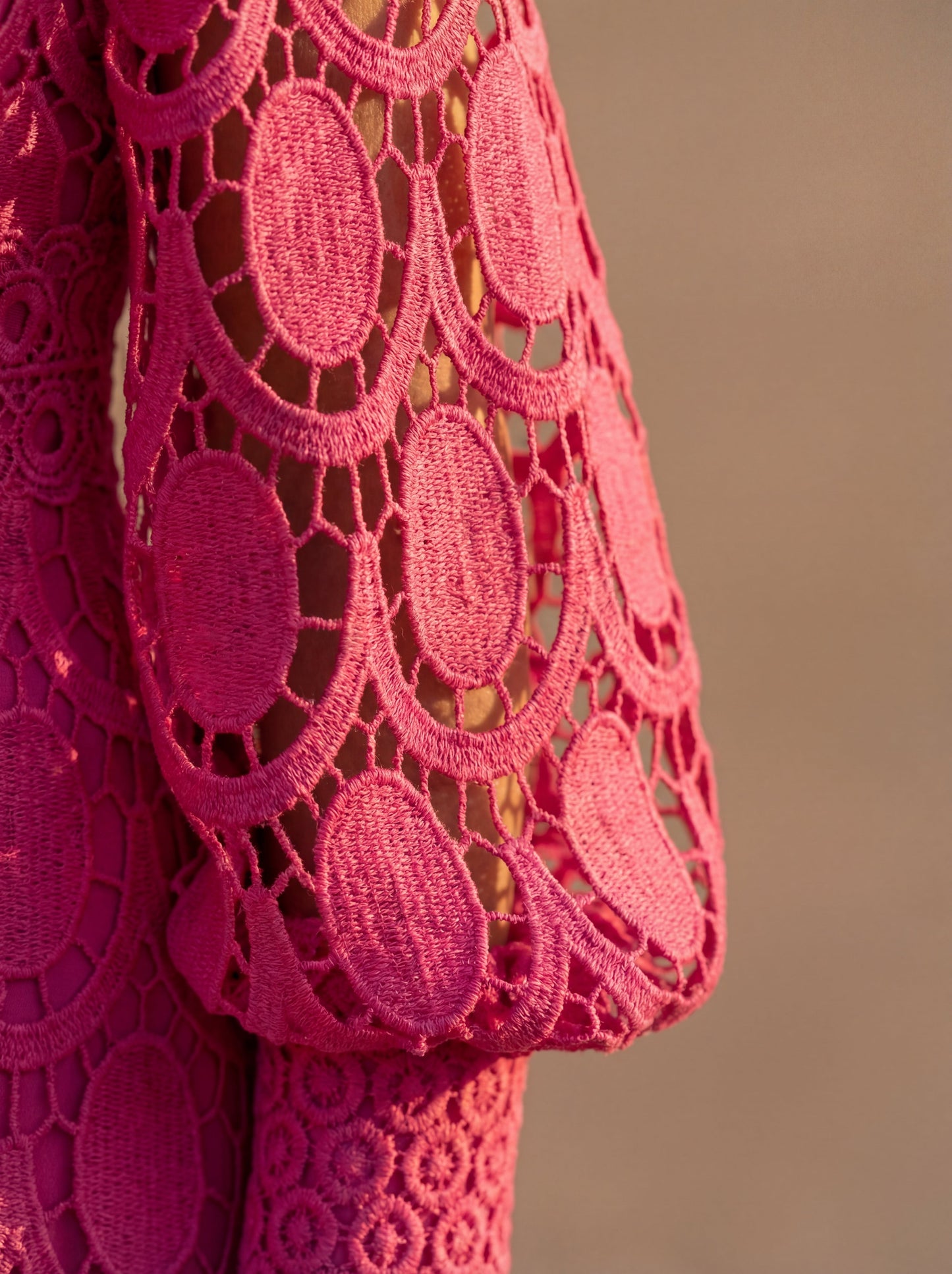 Capricornio | Vestido de Encaje