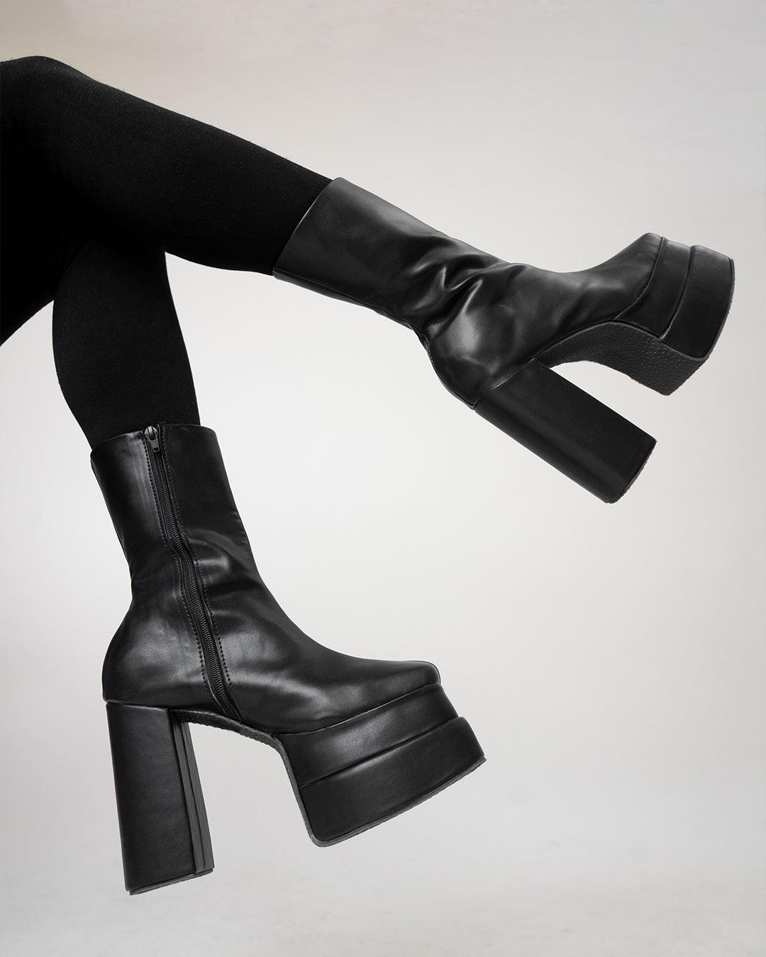 Botas de tacón alto con plataforma
