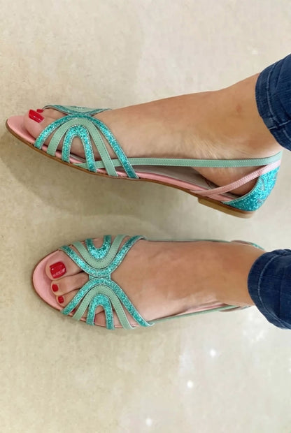 Sandalias con punta abierta y  brillo metálico
