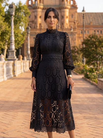 Capricornio | Vestido de Encaje