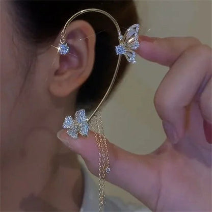 Pendientes sencillos con mariposas y flores