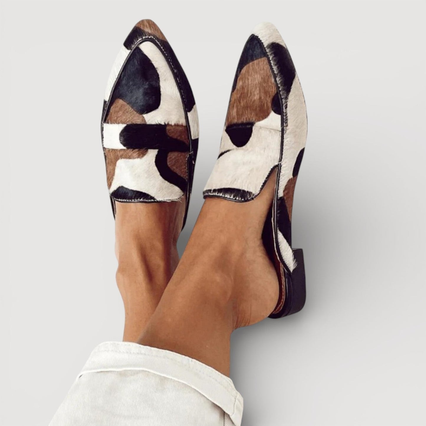 María | Mocasines Cómodos con Estampado de Vaca
