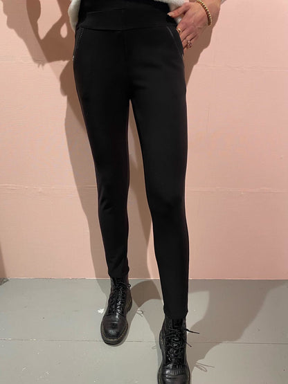 Pantalones Nikki  - Negros